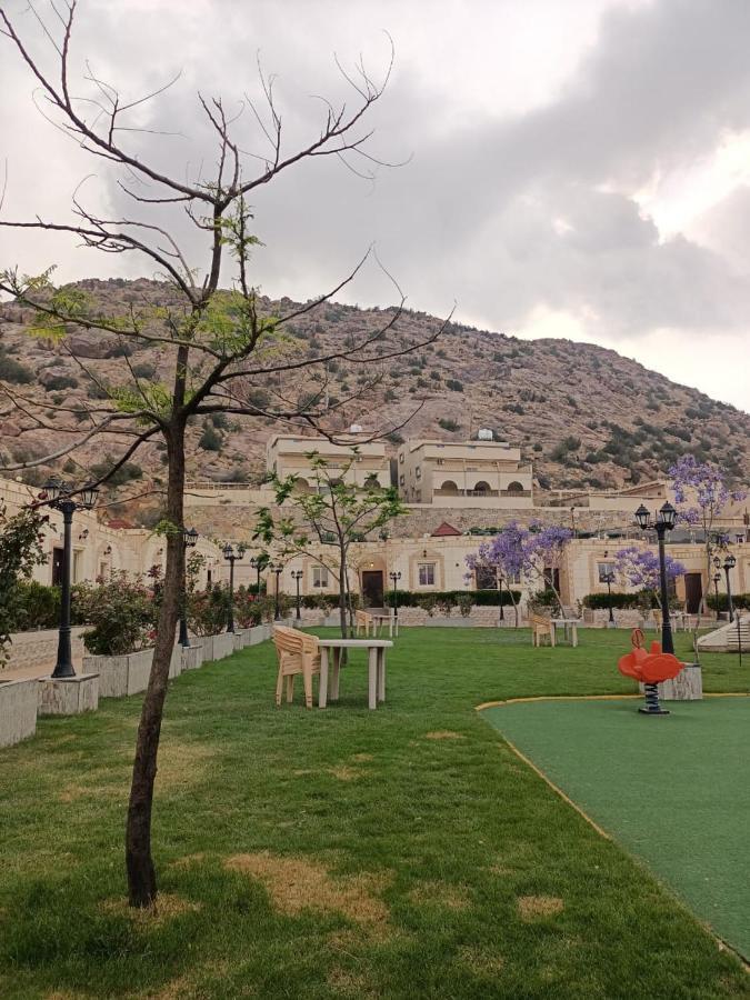 Fiori Resort Ta'if Exterior photo
